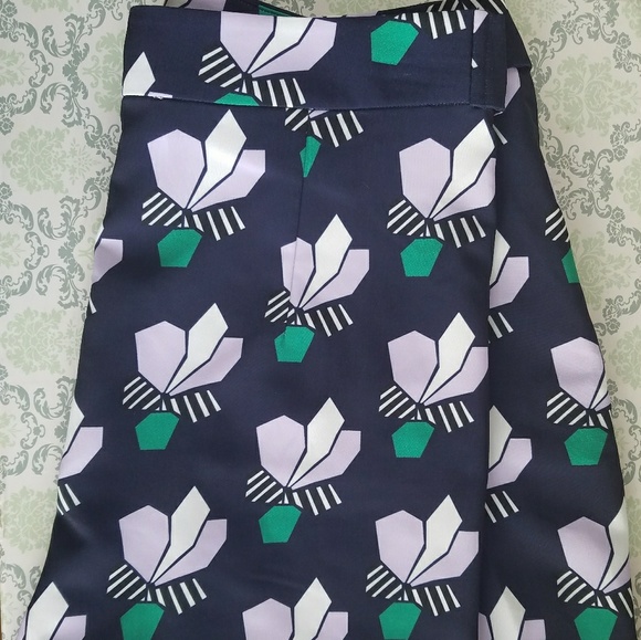 Mare Mare short, size large - Picture 3 of 7